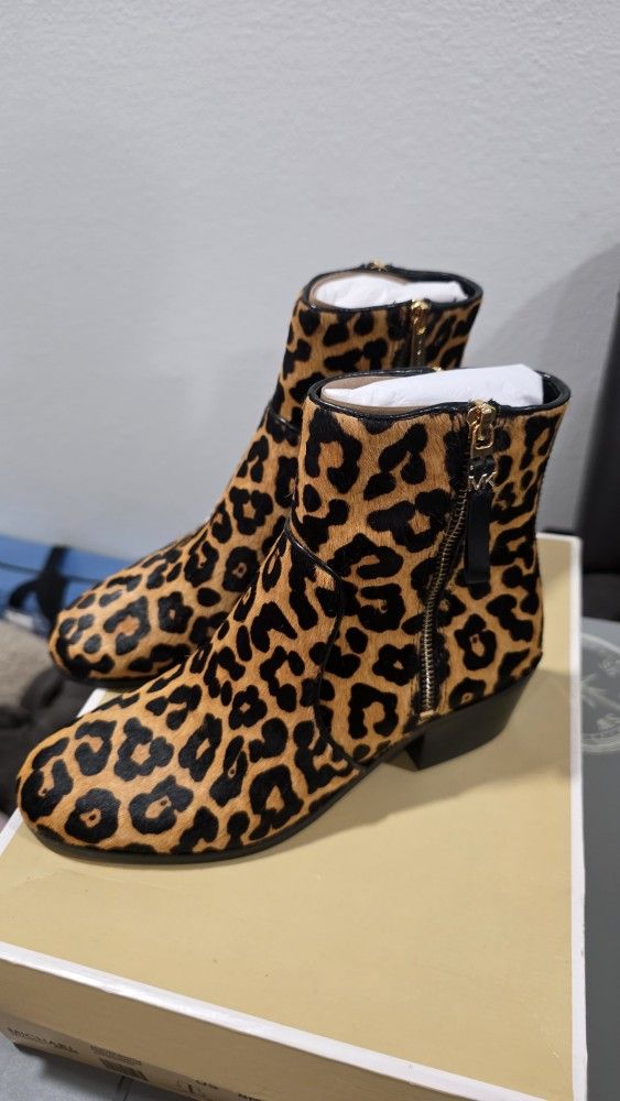 New Michael Kors Boots
