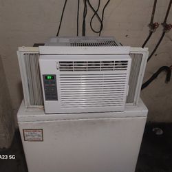 Air Conditioner General Electric 5,000 BTU 