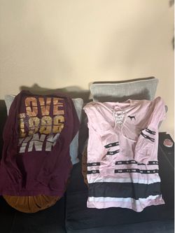 Cute Victoria Secret Long Sleeves Size Small Each $12