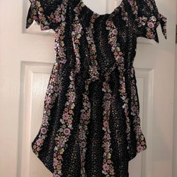 New Size M dress