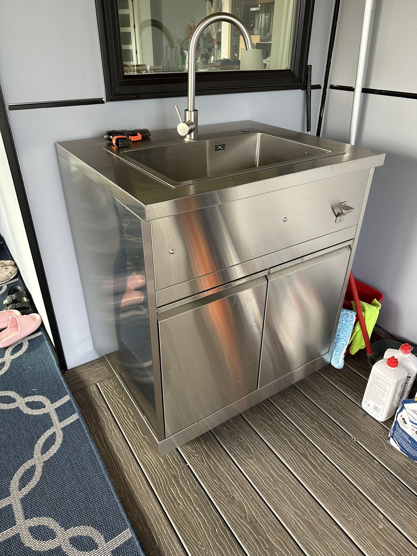 Thor Outdoor Kitchen 32 in Sink in Stainless Steel Silver for