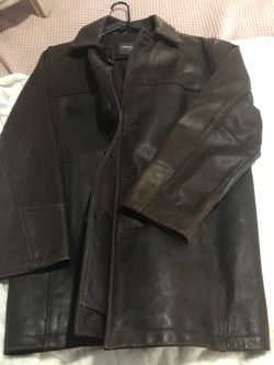 Eddie Bauer Men’s Small leather jacket. Barely worn. Excellent condition $100