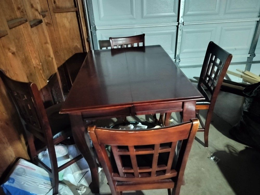 Nice Real Wood Table And 4 Chairs
