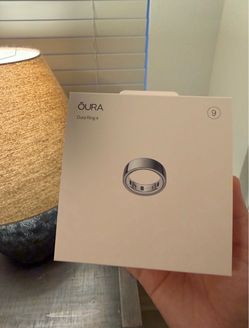 Oura ring 4 (brand new)