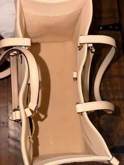 On the go LV Cream Leather Tote Bag with Gold Hardware