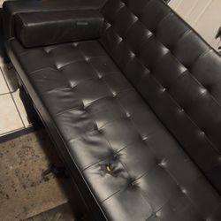 Futon. Sofa/Couch/Bed