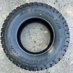 285 70 17 LT BFGOODRICH ALL-TERRAIN T/A KO3 "1 Like New Tire"