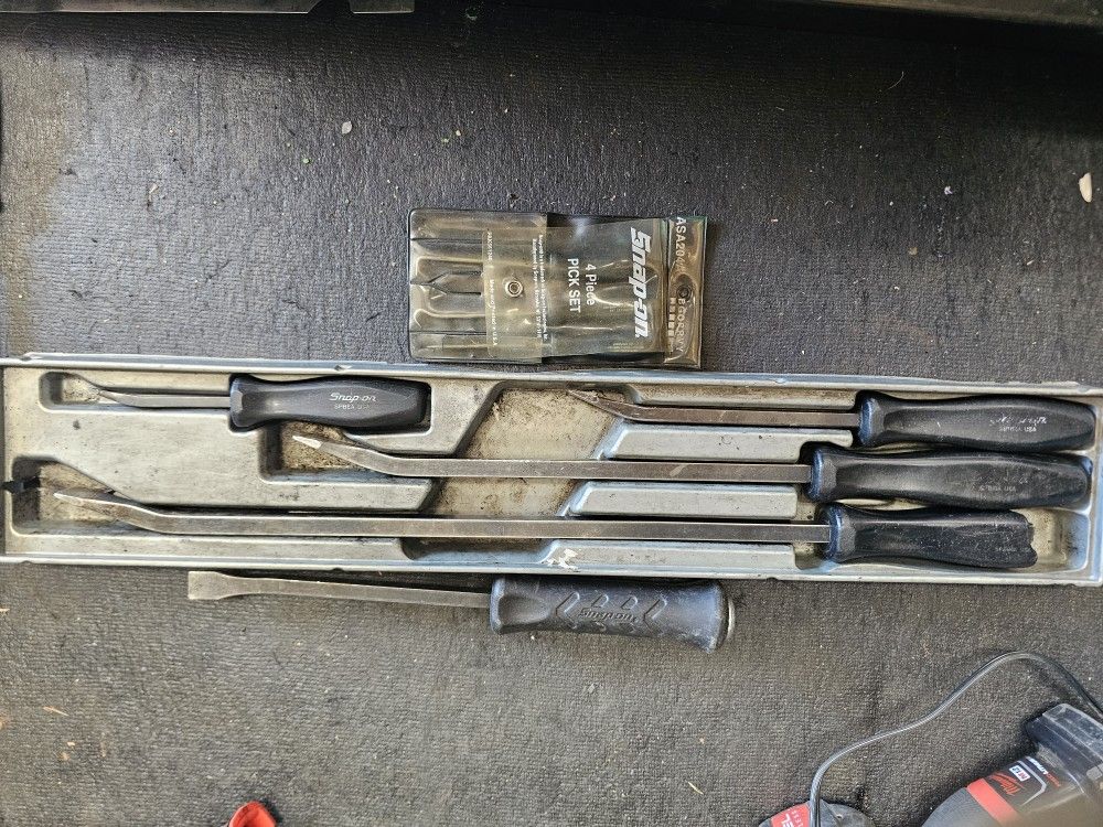 Snap On Used Pry Bar Set 