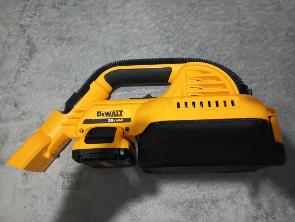 20V MAX Cordless 1/2 Gal. Wet/Dry Portable Vacuum