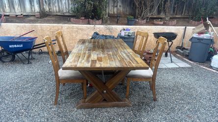 Solid Wooden Oak Dining Set