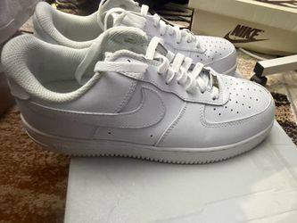 Nike Air Force 1 Low '07 White - Size 9.5