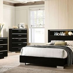 Brand New Black 4pc Queen Bedroom Set (Available in Eastern King)
