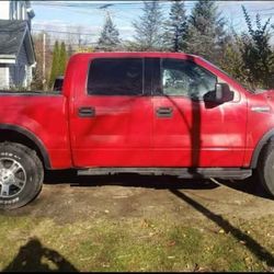 VERY NICE 4X4 FORD F150 CLEAN 4 DOOR