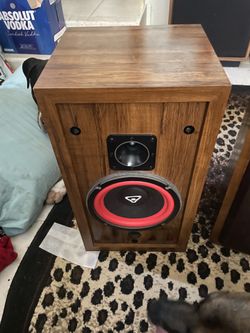 Cerwin Vega 8 in
