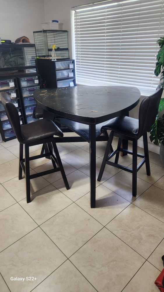 Kitchen Table