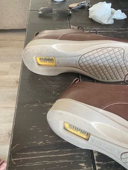 Size 11 men’s shoes