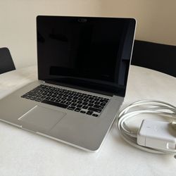 Apple MacBook Pro 15” Mid 2015