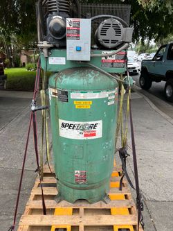 Speedaire by Dayton Vertical Tank Air Compressor