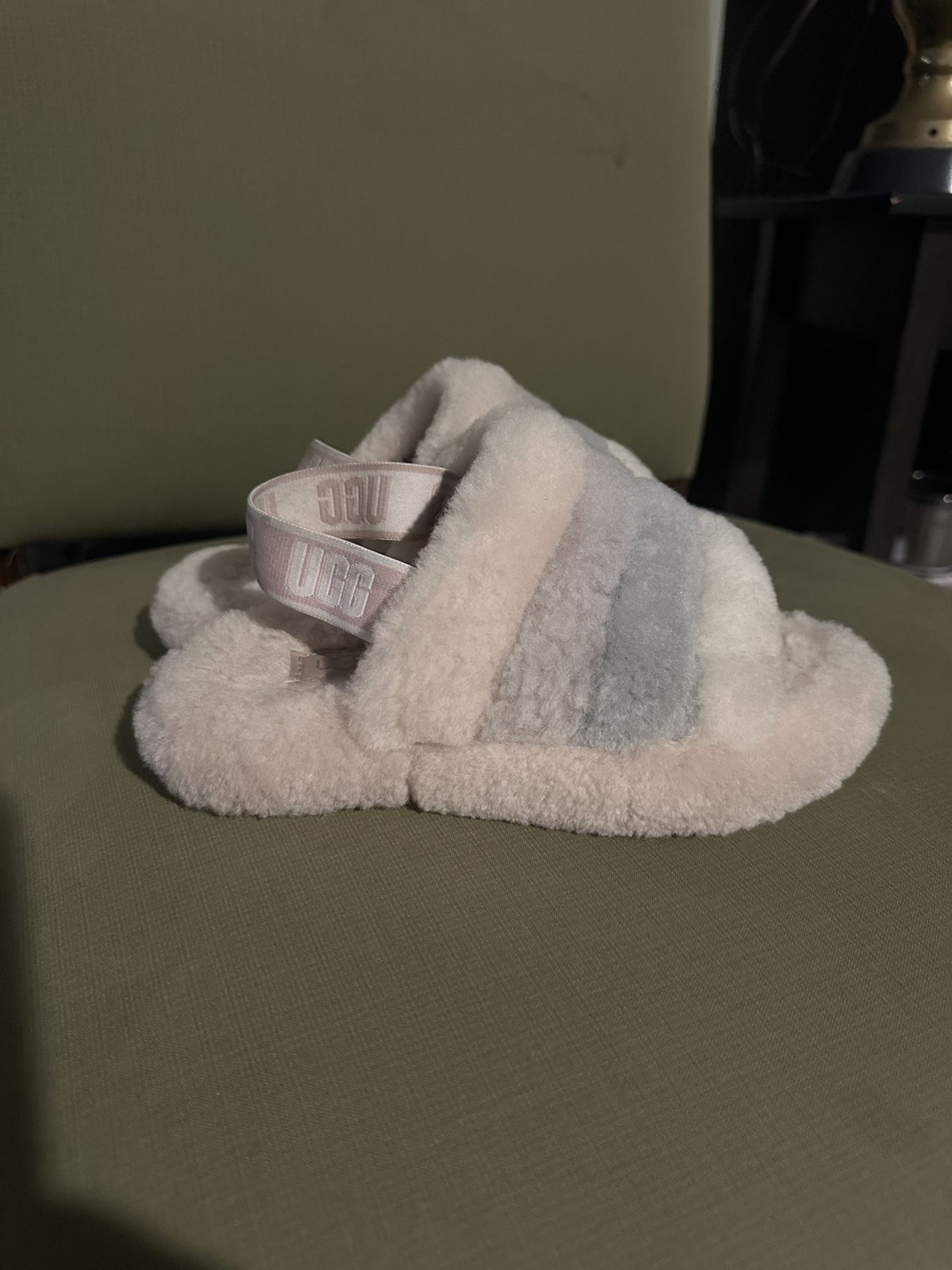 Ugg Fluff Yeah Slides