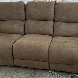 AFW Buffalo Reclining Sofa with Drop Down Table