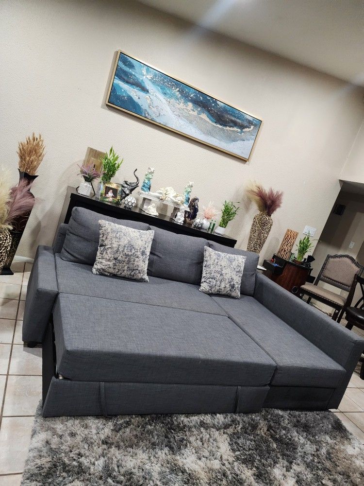 Sofa Sectional Couch Sleeper With Storage Like New In Very Good Condition🚚🚛 FREE DELIVERY 🚚