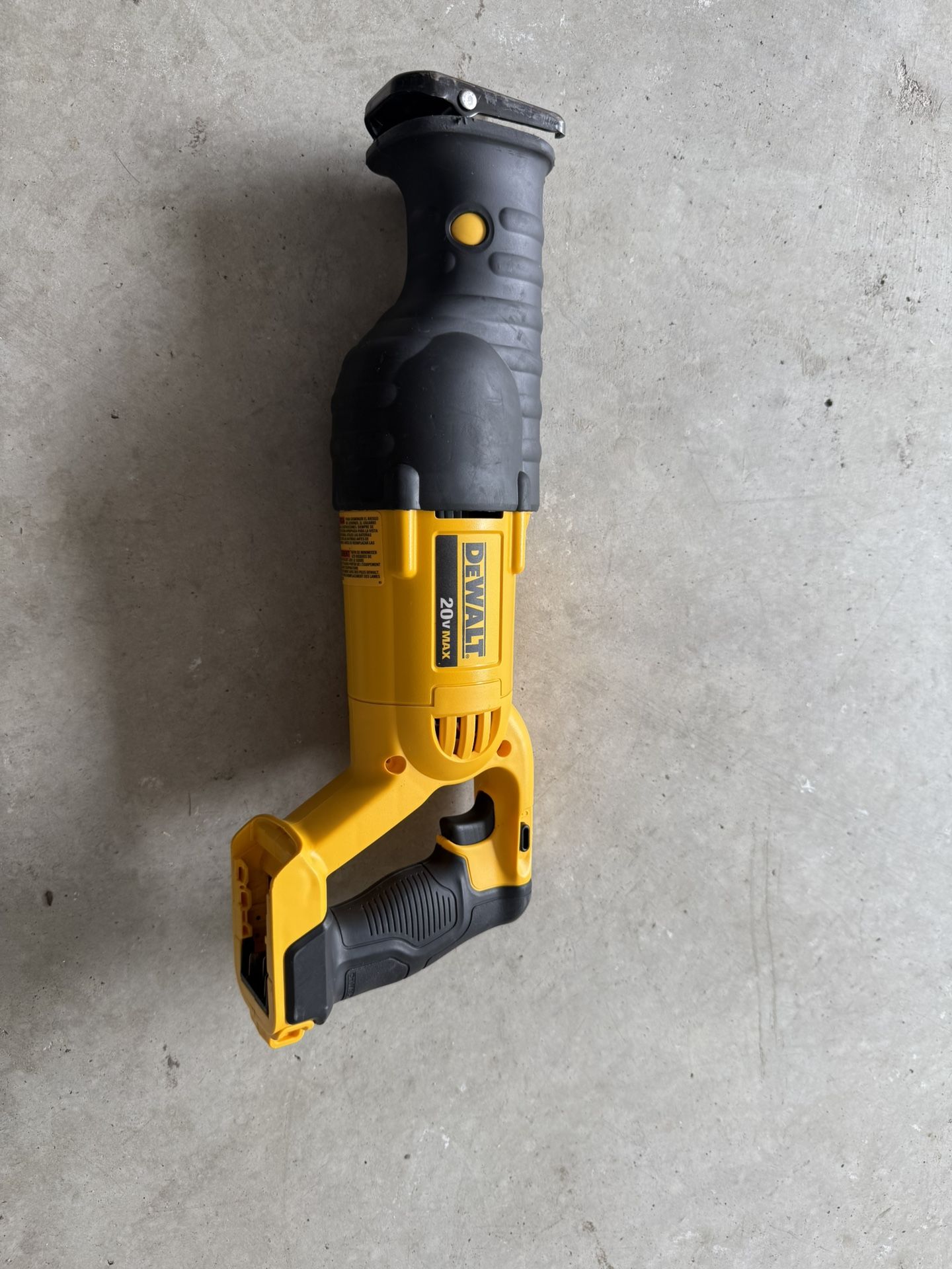 Reciprocating saw / Sierra recíproca