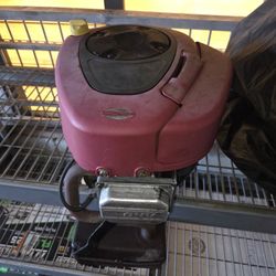 ((READ AD))((18hp Briggs Engine)) Riding Mower 