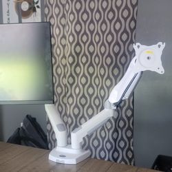 Sceptre Monitor and Huanuo Dual Monitor Mount