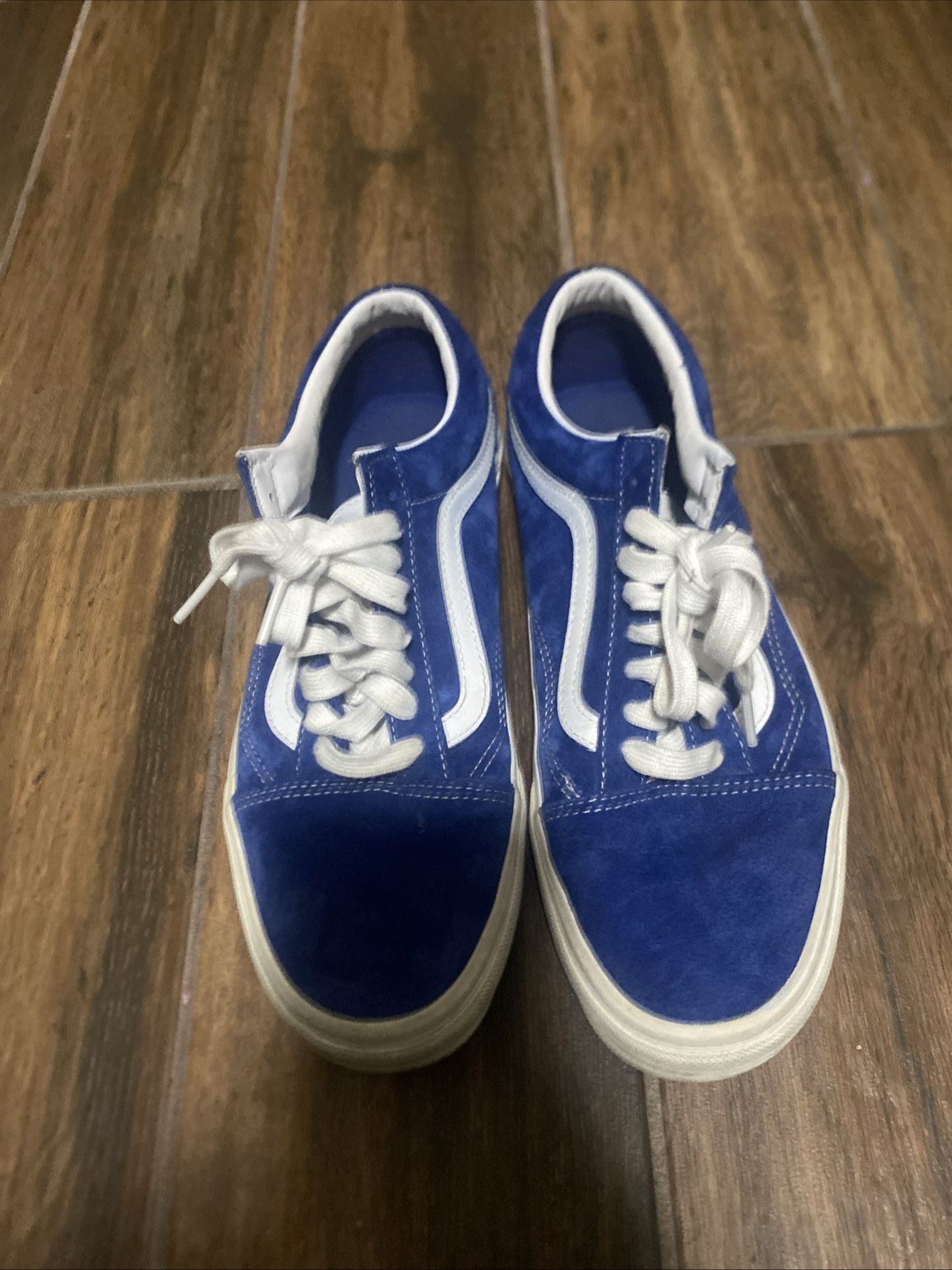 Vans Old Skool – Men’s 8.5 – Dazzling Blue - Great Condition!