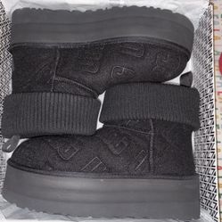 UGG MINI PLATFORM