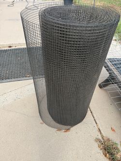 Black coated hardware cloth