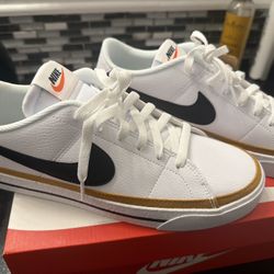 Nike Court Legacy 