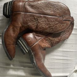 Vintage Justin Cowboy Boots