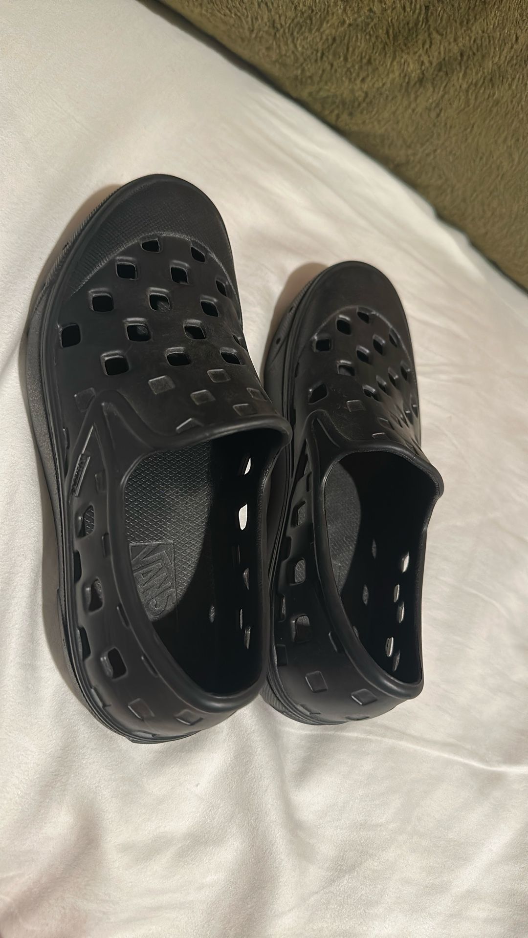 Kids’ Vans Slip On TRK Shoes