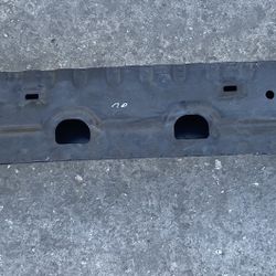 2015 Mercedes E350 Rear bumper reinforcement