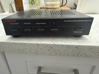 Speakercraft S4DC multi room speaker selector