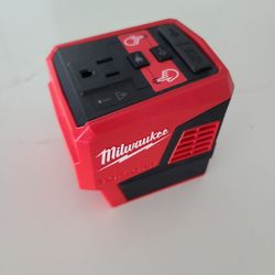 Milwaukee M18 TOP OFF AC Converter 
