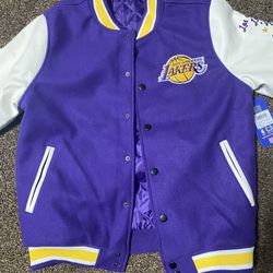 NEW!! Los Angeles Lakers Bomber Jacket.. Size M
