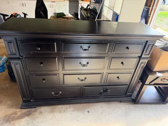 11 drawer dresser