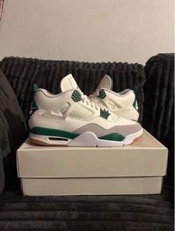 Jordan 4 sb tried on size 11 men trades /offers