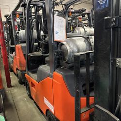 Toyota 8FGCU15 propane powered forklift 