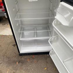 Refrigerator Black 125