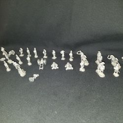 Nice 37 Piece Collection of Pewter Tin Soldiers Miniature Figures Vintage Rare