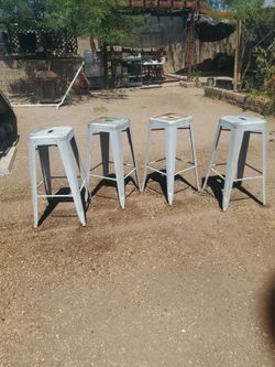 4,bar stools  industrial  style, I ASK 65.00 for  all  4. Cash is king