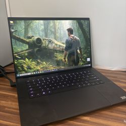 Razer Blade 16 – RTX 4080 / i9 / 32GB RAM / 1TB SSD – Excellent Condition