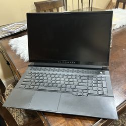 Alienware M17 R3 Gaming Laptop