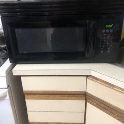 Very Good Condition Frigidaire Microwave 