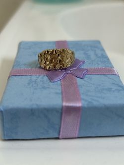 10K Gold Nugget Style Ring 💍✨ Beautiful unique nugget-style gold ring with a detailed textured design. Great everyday piece with a bold look.
