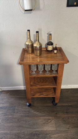 Rolling bar cart