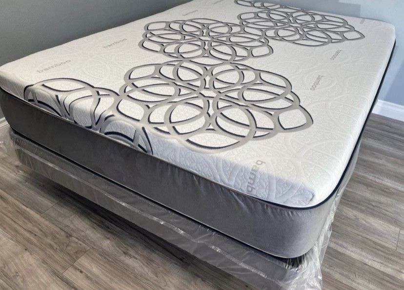 Queen Sky Comfort Bamboo Cool Gel Memory Foam Mattress!!